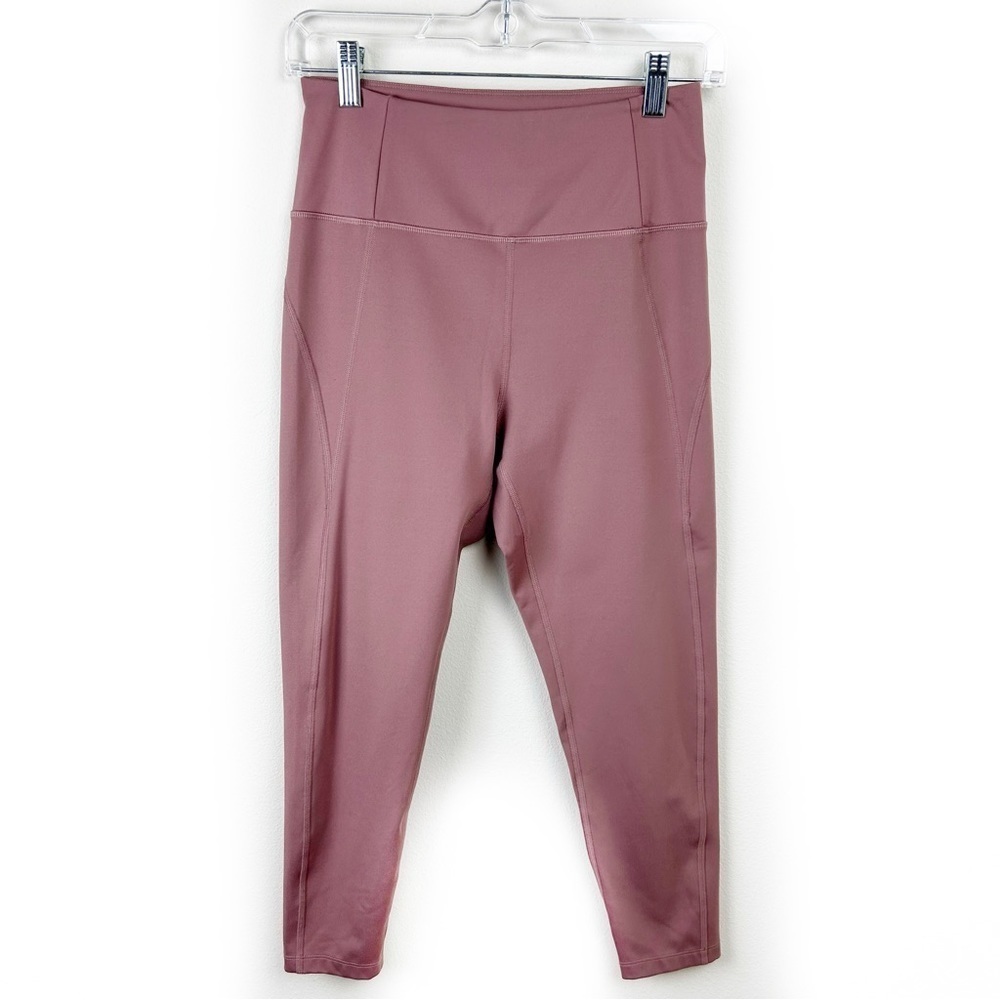 Girlfriend Collective compressive high-rise cropped leggings size: M